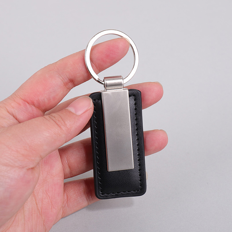 PU Leather Custom Name Keychai - Personalized Engraved Gift reseña y precio