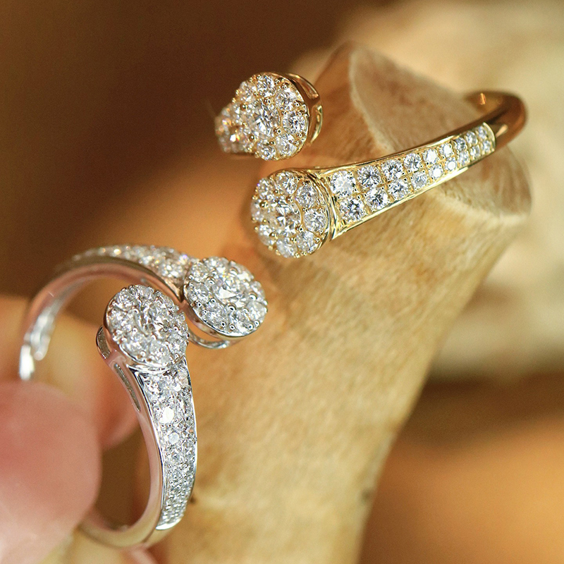 Aazuo Vintage Jewely 18K Yello - Luxury Lifestyle Fashion reseña y precio